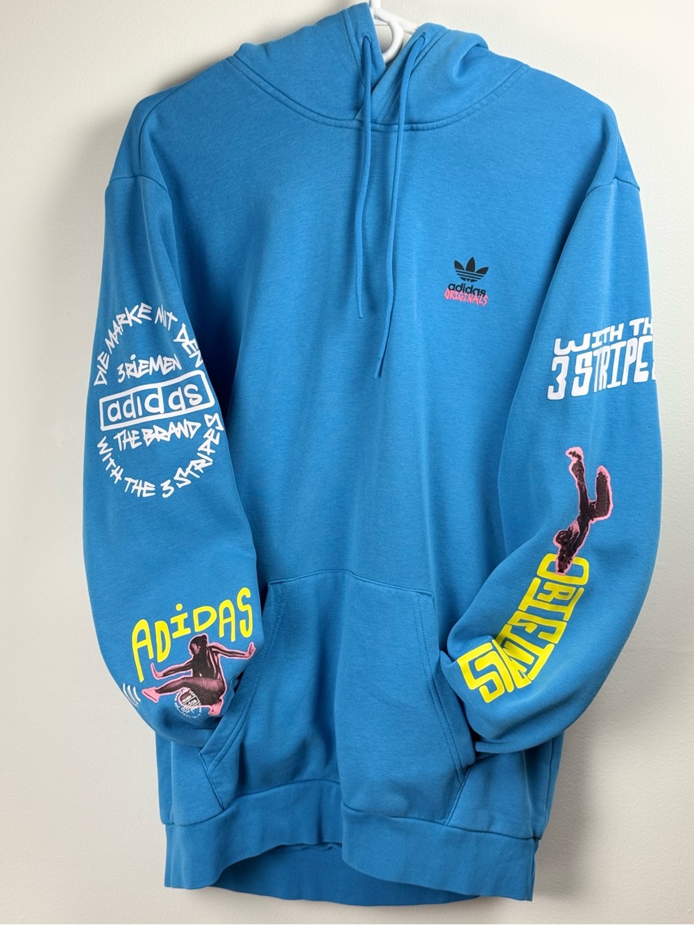 Adidas Men hoodie size Medium like new